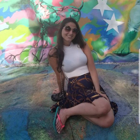 Meet your Posher, Beatriz - Picture 1 of 1